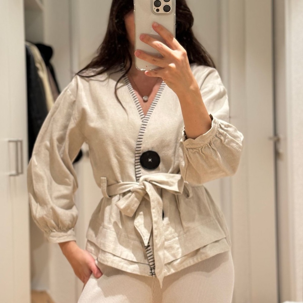 Zara NWT light beige and black contrast button front linen tie belted cardigan